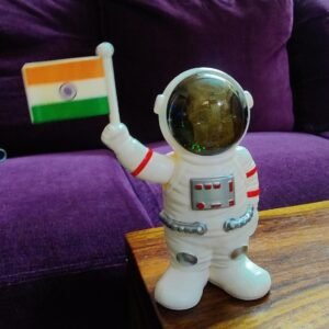 WEE MART Astronaut Figures Solar Toys, Astronaut Decor For All Cars Decorative Showpiece – 4.5 cm